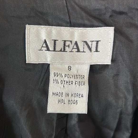 Alfani WPL 8045 Women's Blazer Black with some stripes. - Picture 2 of 4